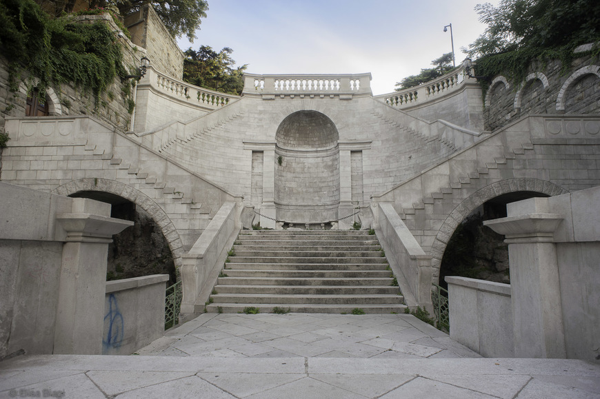 Place Scala dei Giganti