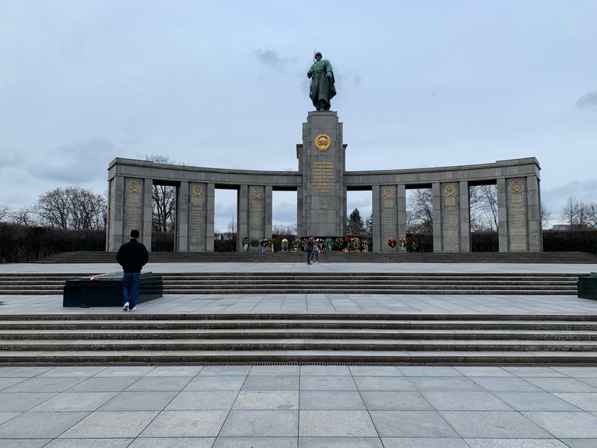 Place Memorial de Guerra Soviético