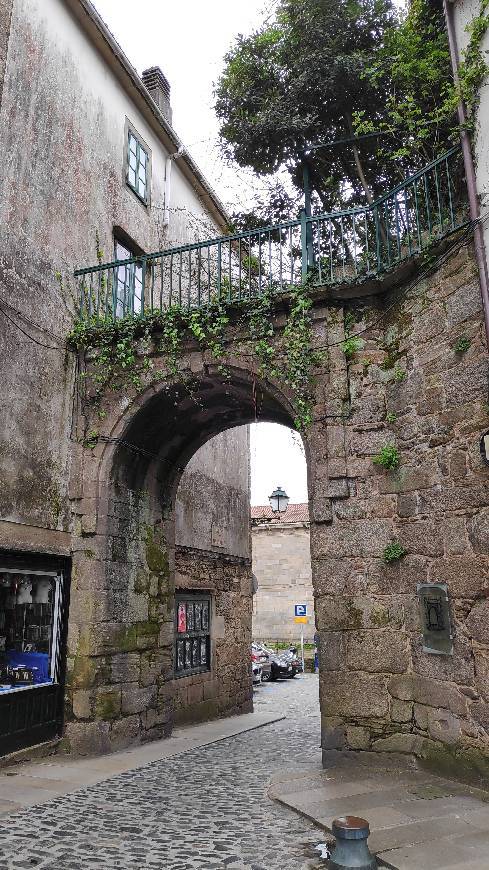 Place Arco de Mazarelos