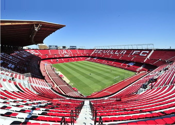 Place Ramon Sanchez-Pizjuan Stadium