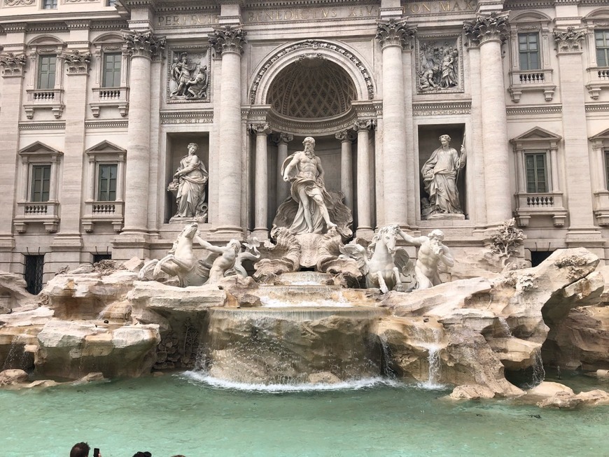 Lugar Fontana di Trevi