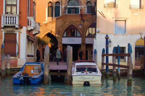 Moda Taverna al Remer (Veneza🇮🇹)