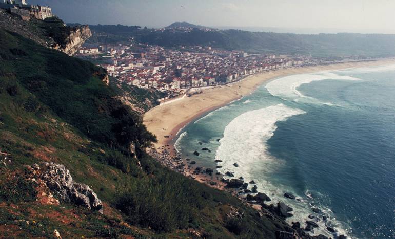 Lugar Nazare Beach