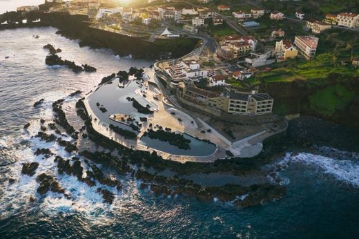 Place Porto Moniz