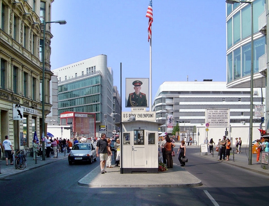 Place Checkpoint Charlie