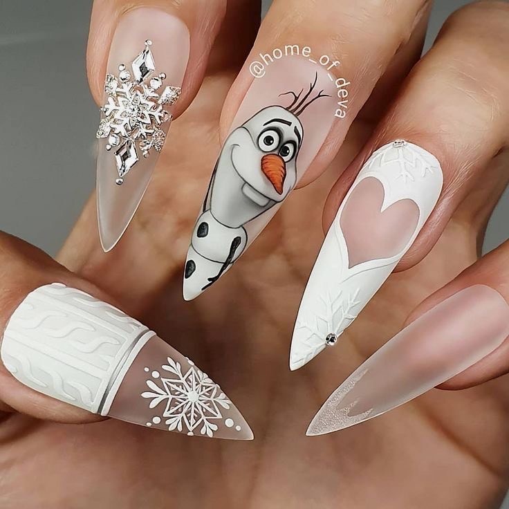 Moda Nails