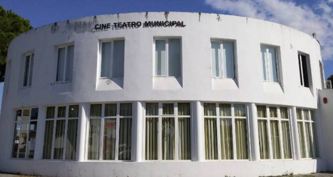 Lugar Cine Teatro Municipal de Alter do Chão