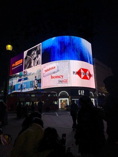 Piccadilly Circus