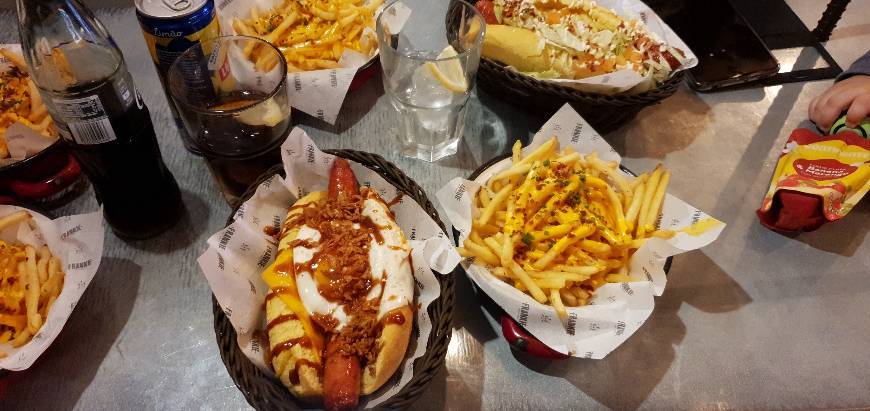 Restaurantes Frankie Hot Dogs