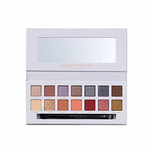 Social Carli Bybel Eyeshadow Palette...