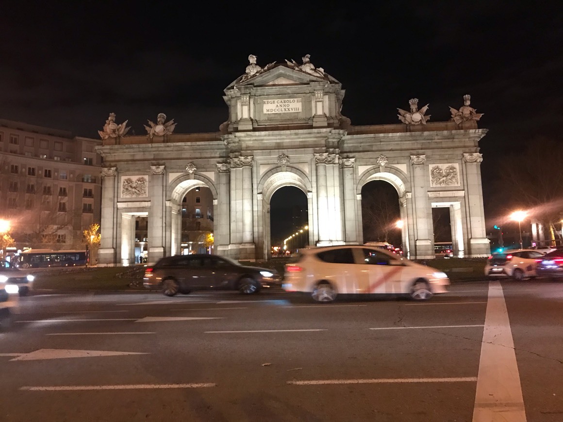 Lugar Puerta de Alcalá