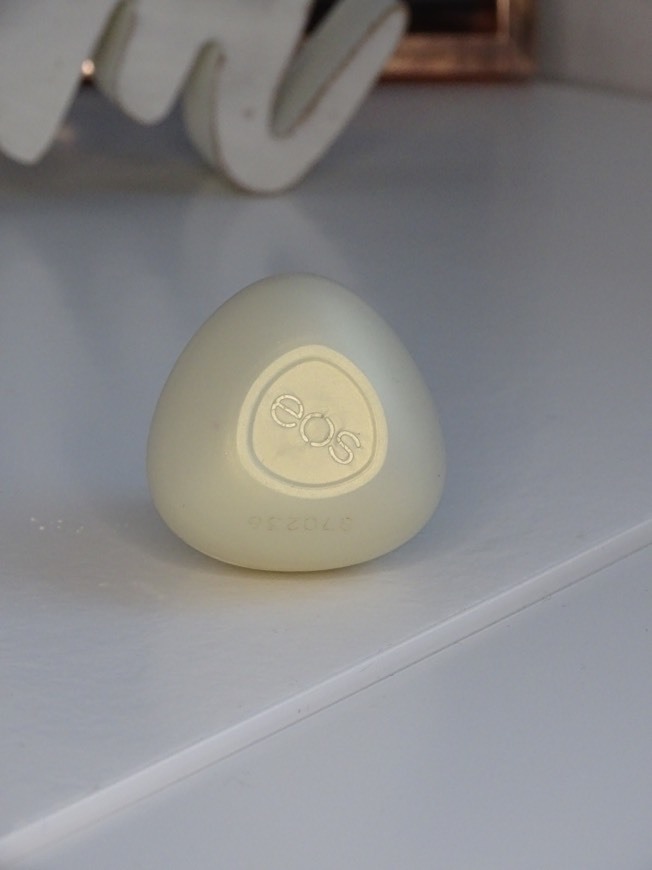 Social EOS Smooth Sphere Organic Sweet Mint Lip Balm