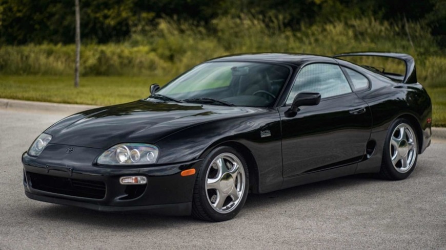 Moda Toyota Supra (A80)