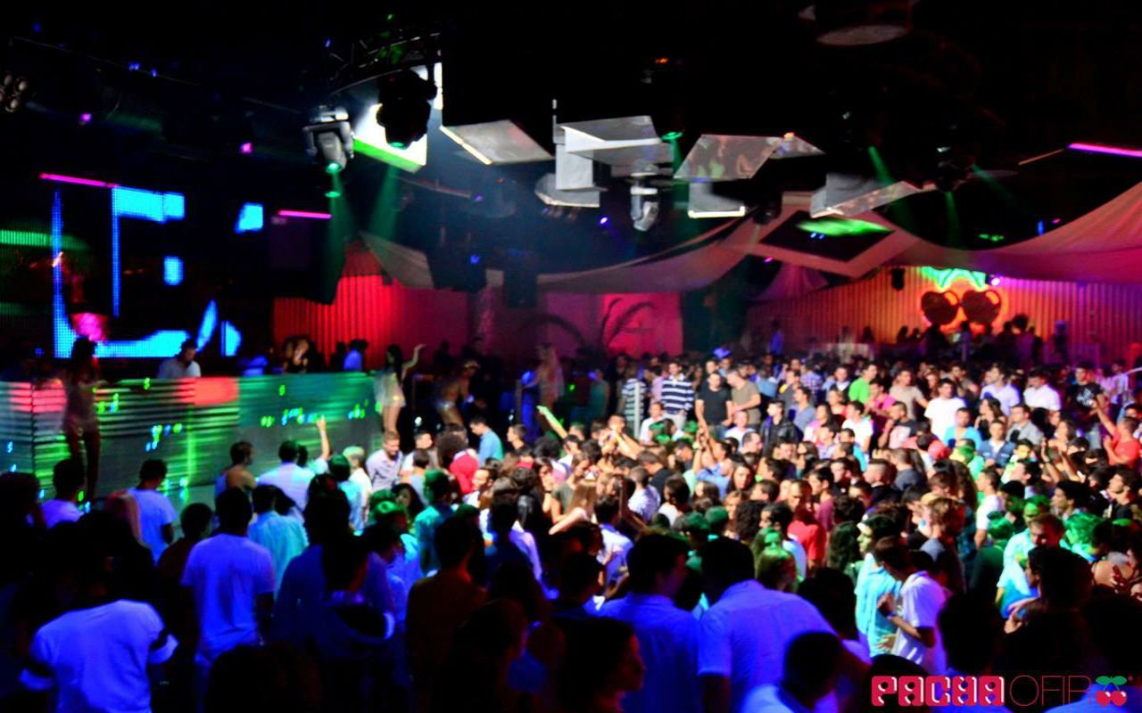 Lugar Discoteca Pacha Ofir