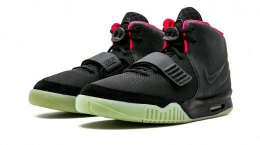 Nike air yezzy 2 solar red