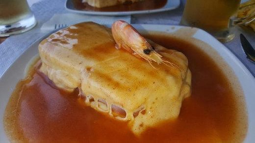 Restaurants O Sítio Das Francesinhas - Actividades Hoteleiras, Lda.