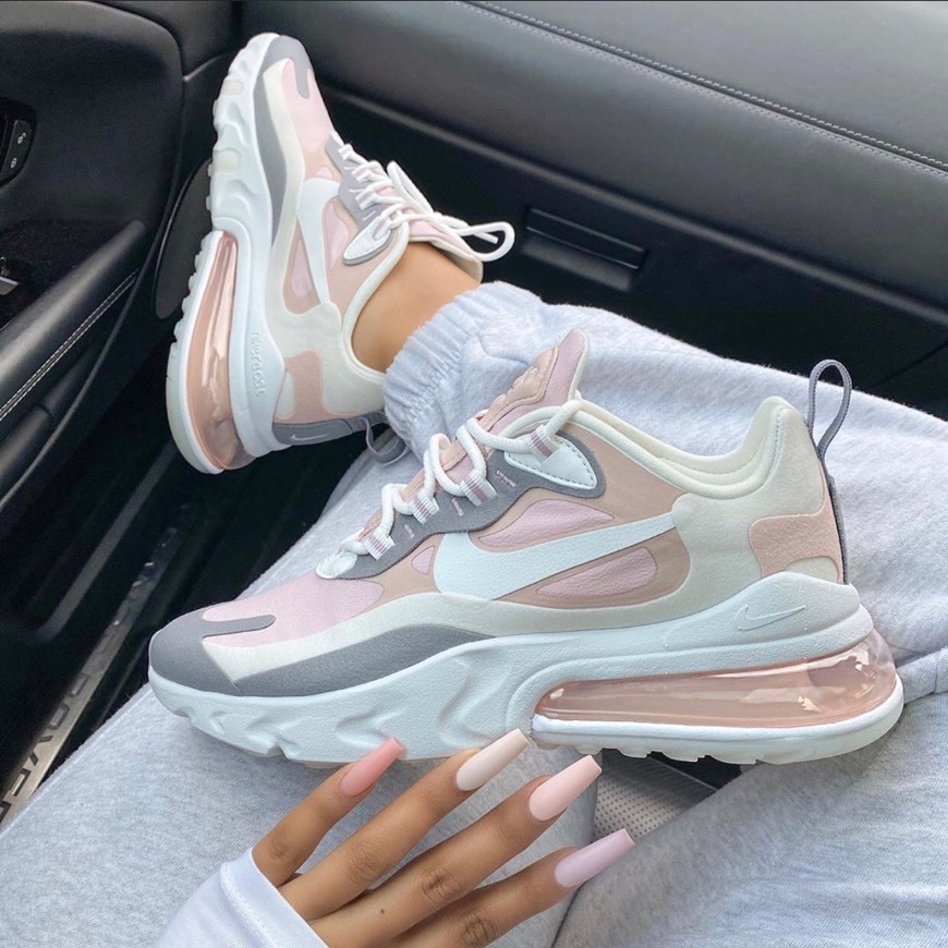 Moda Nike Air Max 270 React