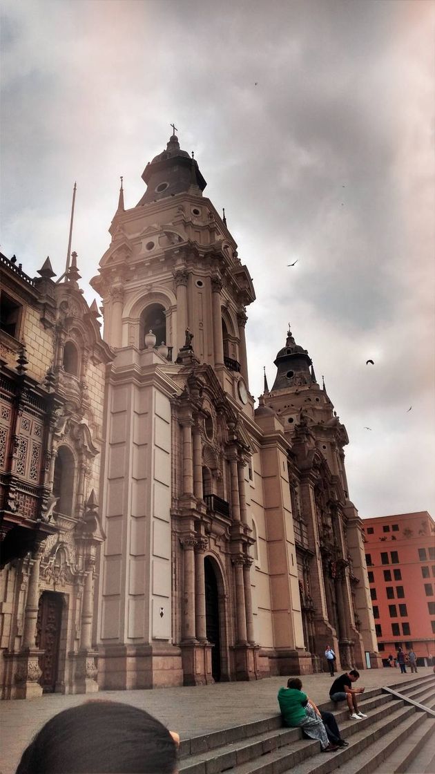 Place Basílica y Convento de San Francisco de Lima