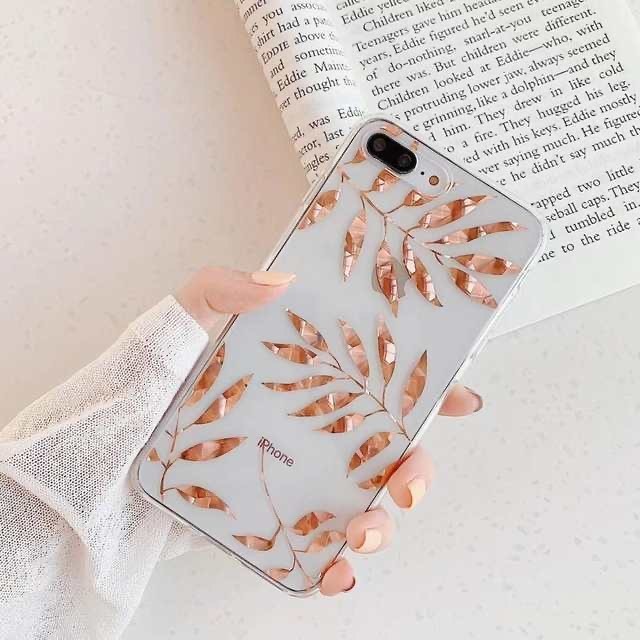 Social Capa com folhas douradas
