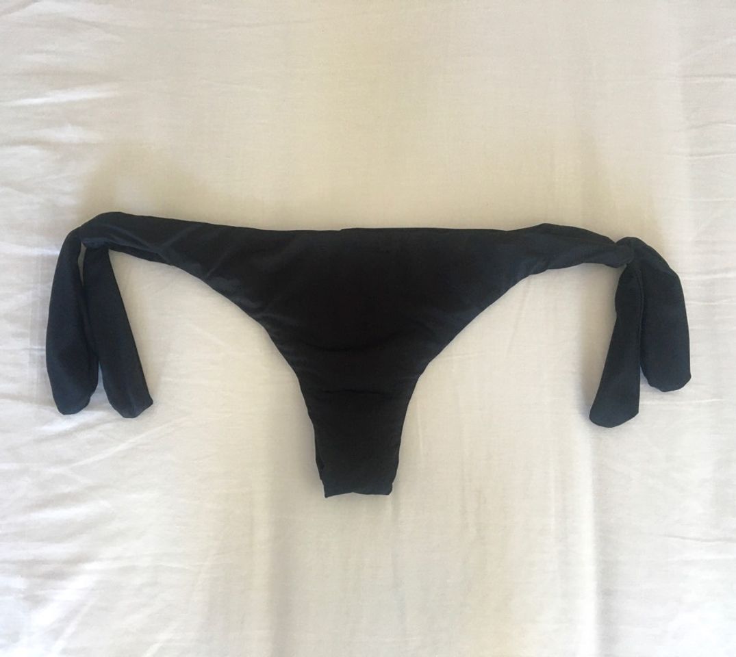 Moda Tezenis- Simple black bikini bottom