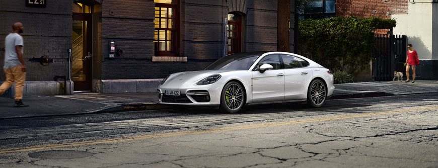 Fashion Porsche Panamera 4 E-Hybrid - Porsche AG