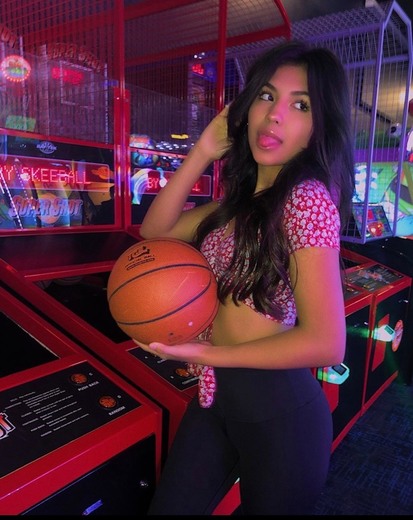 🏀