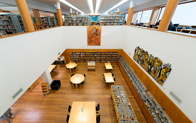 Places Biblioteca Municipal Almeida Garrett