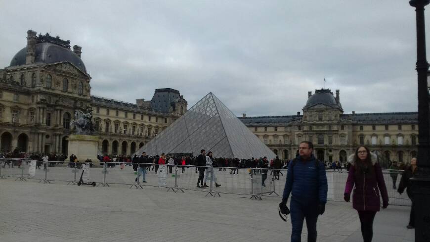 Lugar Museo del Louvre