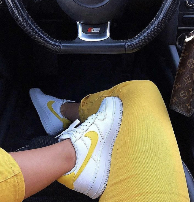 Fashion Nike Air Force 1 || 💛