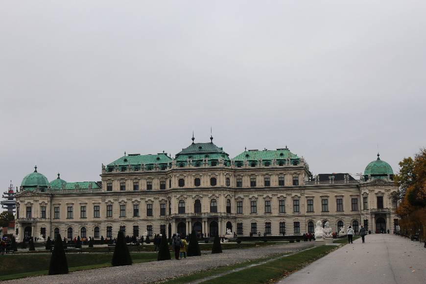 Place Belvedere Palace