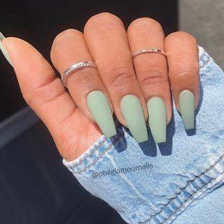 Moda Unhas verde matte 💚