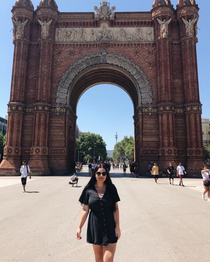 Place Arc de Triomf