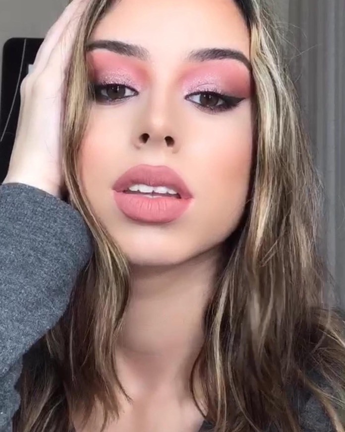 Fashion Pink makeup look 💕