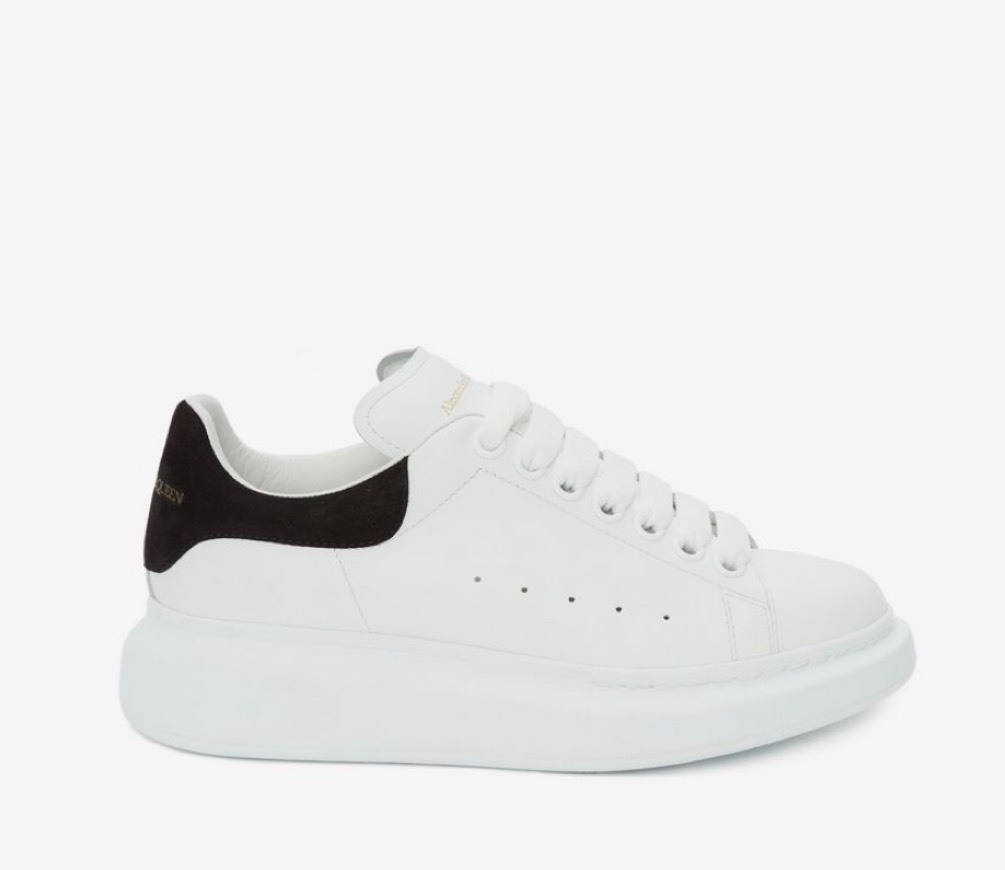 OVERSIZED SNEAKER 