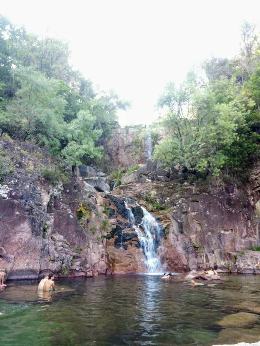 Place Cascata de Várzeas