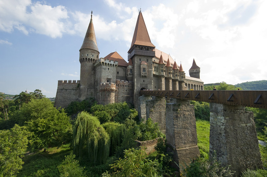 Lugar Castelul Corvinilor