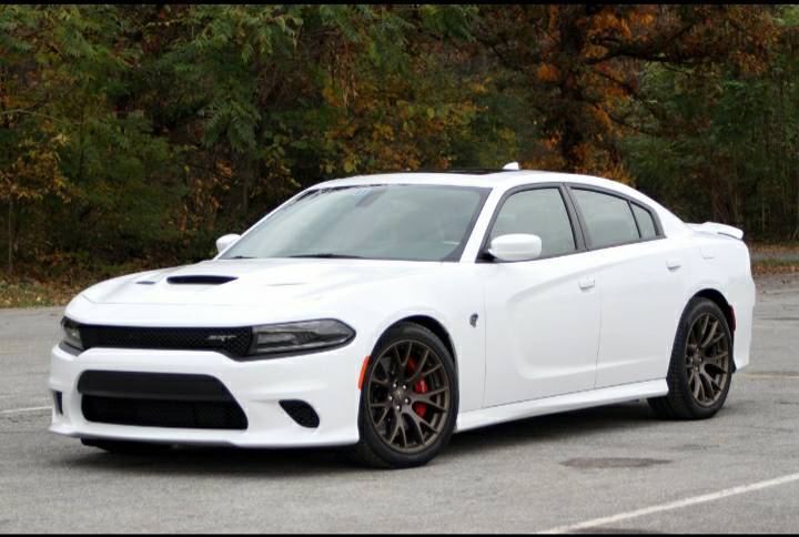 Moda Dodge Charger Srt 