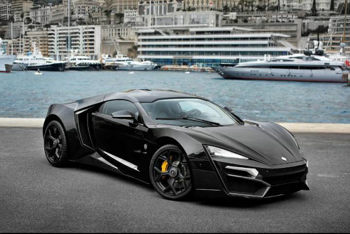 Moda Lykan HyperSport