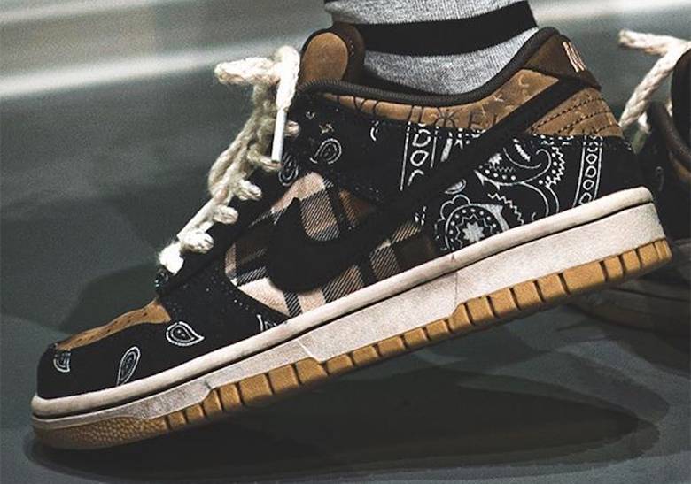 NIKE SB Dunk Low TRD QS 'East West Pack'