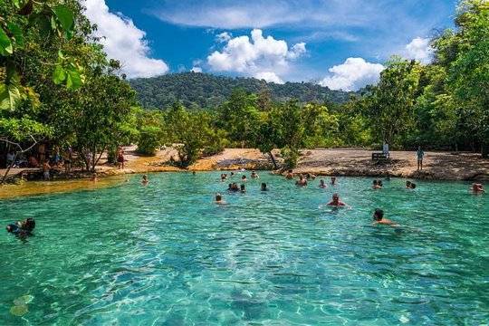 Place Emerald Pool