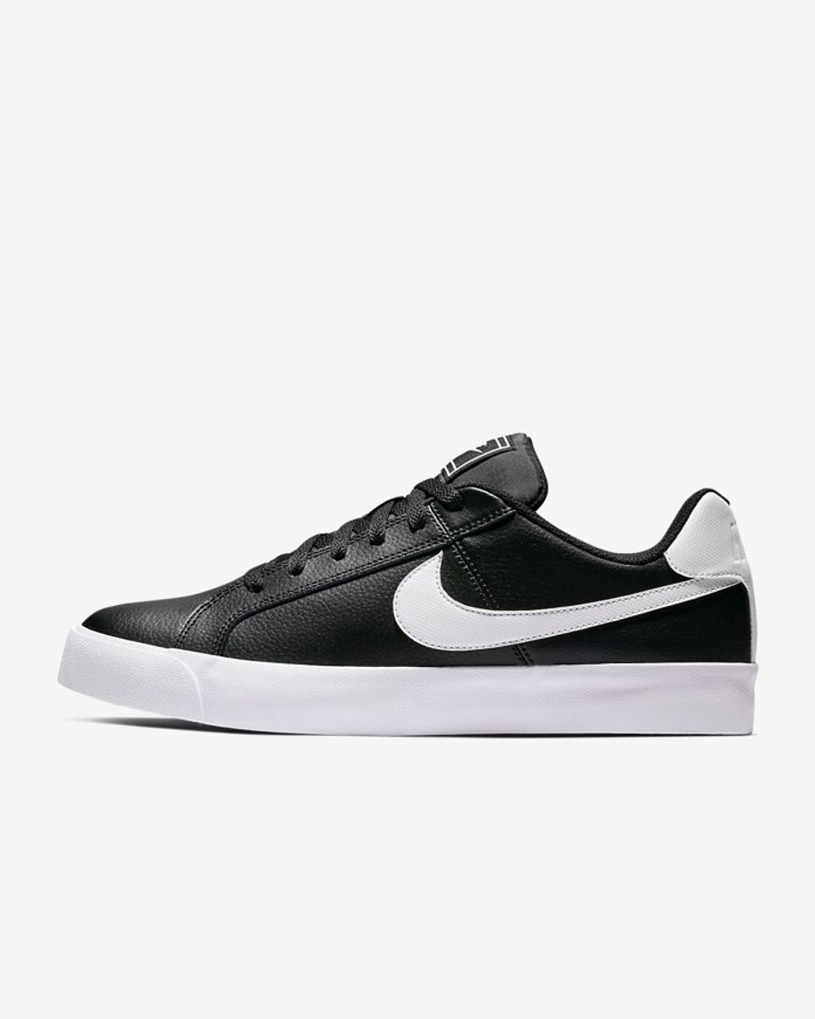 Social NikeCourt Royale AC