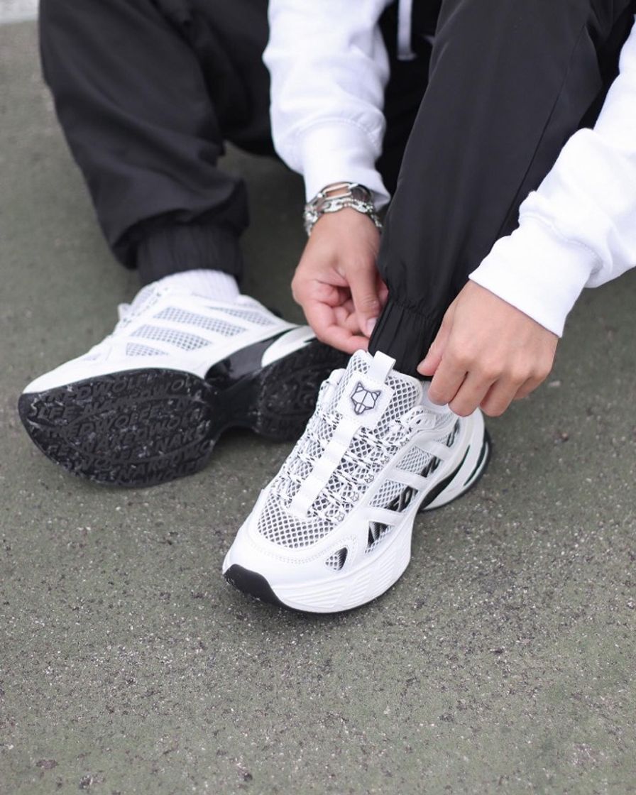 Social SAIN WHITE LEATHER