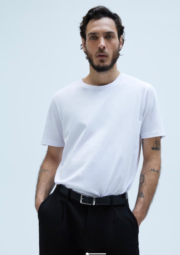 Regular fit white tee