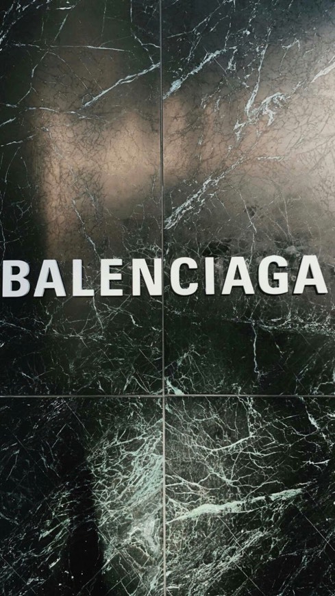 Fashion Balenciaga Wallpaper 