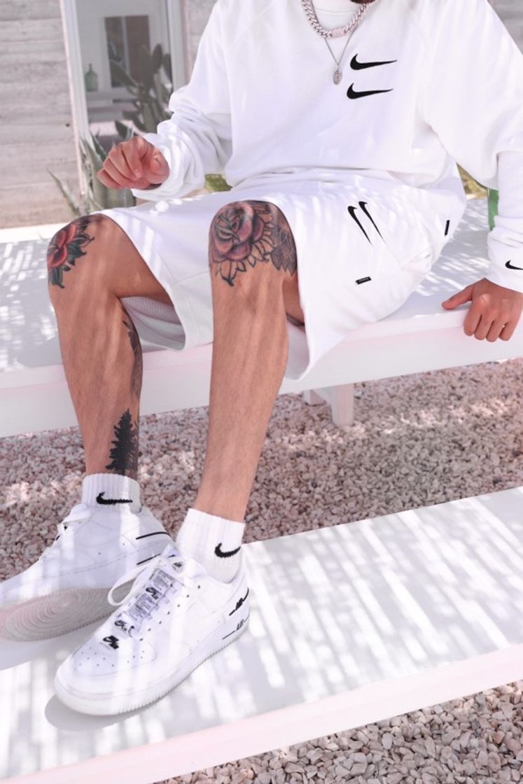 Social Nike Sportswear Swoosh Shorts 