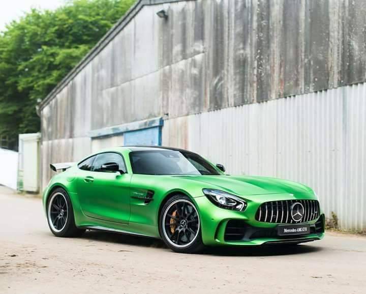 Product Maisto - Mercedes AMG GT en Escala 1/24