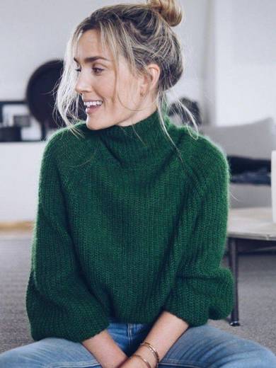 Green  knitted  sweater