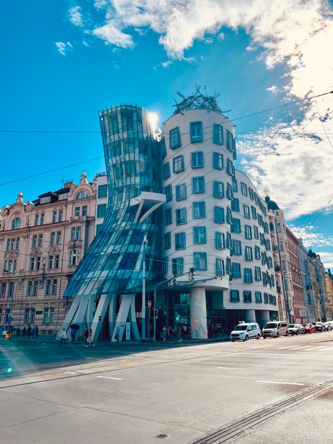 Place Dancing House