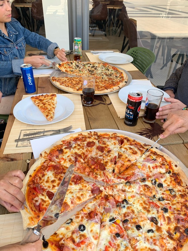 Restaurants Pizzaria Memórias Fatiadas