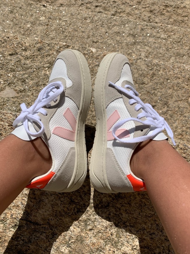 Social VEJA V-10 sneaker